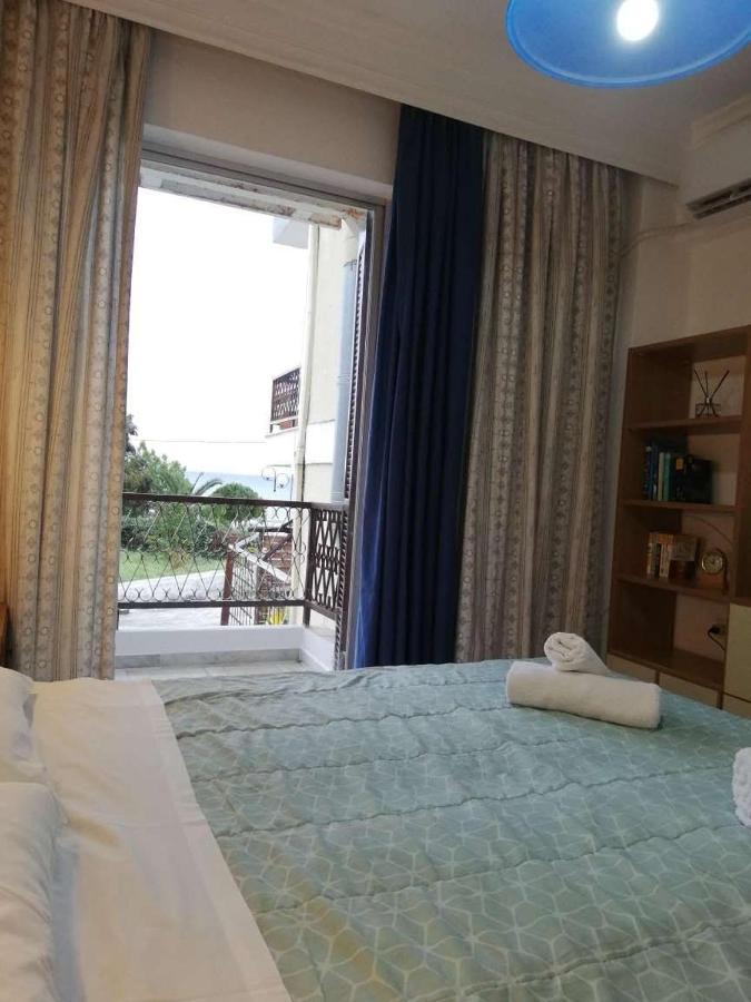 Kariani Beach Apartment Екстер'єр фото